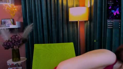 tina_golden1 online show from April 25, 2026, 1:41 pm