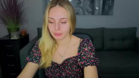 Tina online show from November 10, 2025, 12:37 pm