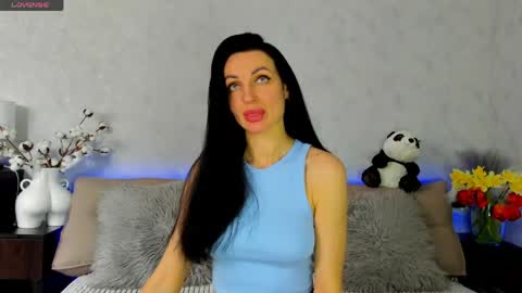 Tina online show from April 19, 2026, 10:47 am