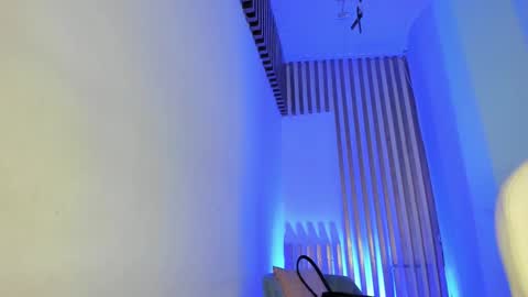 Tina  online show from September 23, 2025, 4:59 am