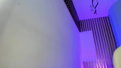 Tina  online show from October 16, 2025, 5:08 am