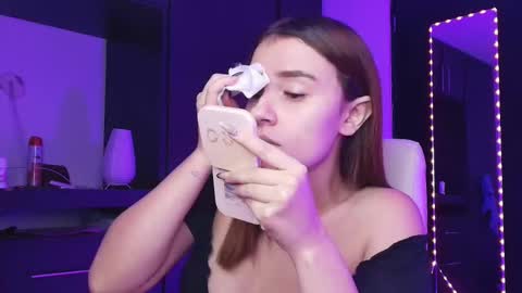 Tina  online show from March 25, 2026, 5:02 am