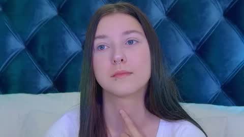 Snapshot of tinaburton chatting on November 25, 2025, 4:34 am TinaBurton online show from November 25, 2025, 4:34 am