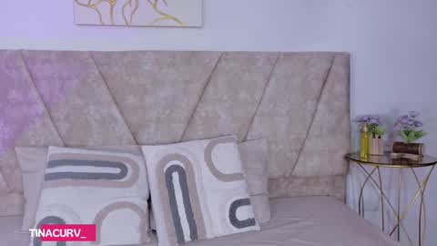 tinacurv online show from November 6, 2025, 7:59 pm