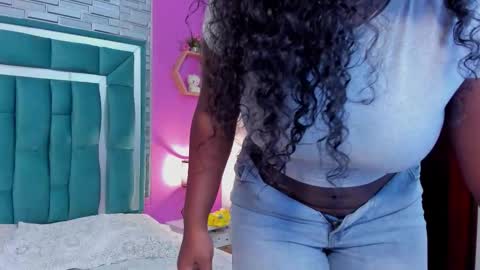 Snapshot of tinajones20 chatting on February 18, 2026, 8:38 pm Tina online show from February 18, 2026, 8:38 pm