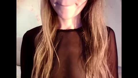 Lisa online show from December 9, 2024, 7:28 am