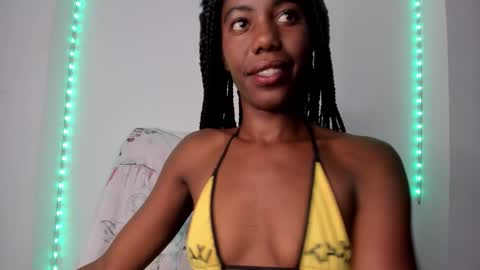 tinas_smith online show from November 27, 2025, 8:11 pm