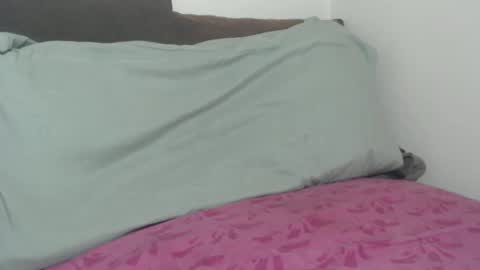Snapshot of tinaxxxpetite chatting on September 15, 2025, 3:01 pm Tina online show from September 15, 2025, 3:01 pm