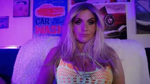 tinkerbell822 online show from March 12, 2025, 6:11 pm