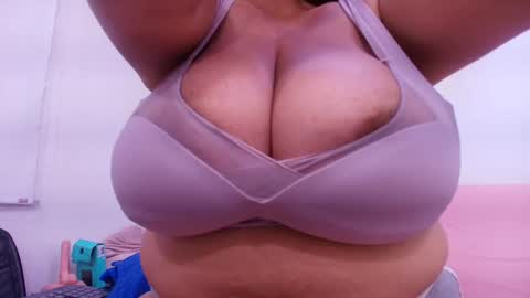 tinkerbell online show from September 29, 2025, 7:30 pm