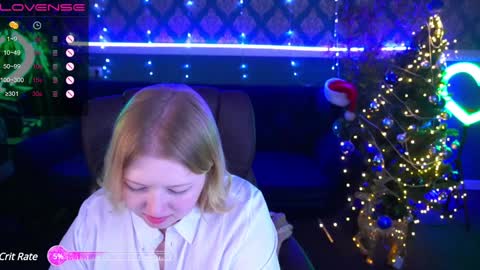 Snapshot of tinkerrbelll chatting on January 1, 2025, 5:11 pm TinkerrBelll online show from January 1, 2025, 5:11 pm