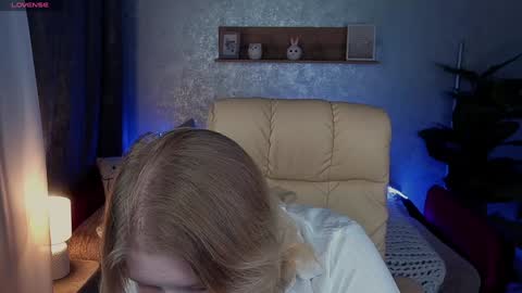 Snapshot of tinkerrbelll chatting on February 4, 2025, 7:44 pm TinkerrBelll online show from February 4, 2025, 7:44 pm