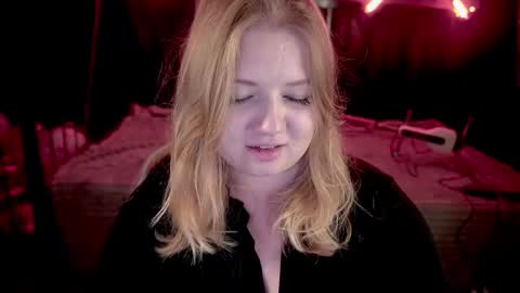 TinkerrBelll online show from February 22, 2026, 8:07 pm