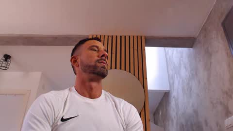 Snapshot of tinoclandestino chatting on February 2, 2025, 3:07 pm tinoclandestino online show from February 2, 2025, 3:07 pm