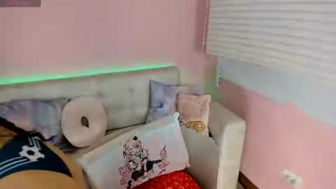 Snapshot of tiny_cora chatting on June 22, 2026, 4:48 pm tiny_cora online show from June 22, 2026, 4:48 pm