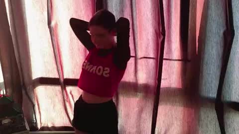 Julia online show from November 24, 2025, 7:19 am