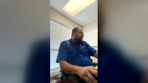 Snapshot of tipman84 chatting on April 23, 2026, 10:34 pm C online show from April 23, 2026, 10:34 pm