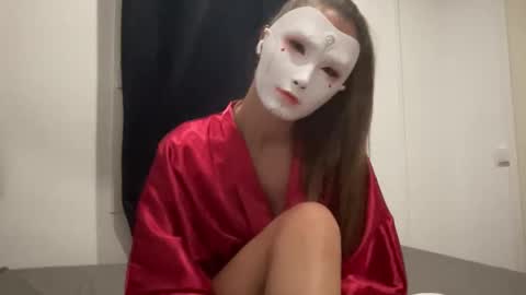 Tinks online show from October 2, 2025, 6:37 pm