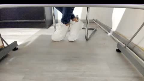 Anna online show from September 14, 2025, 4:39 pm