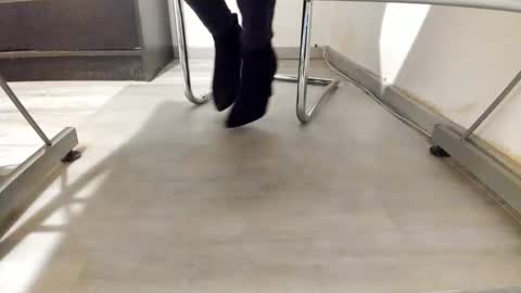 Anna online show from February 14, 2026, 3:14 am