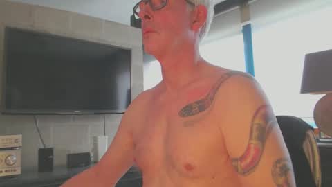 tirexxx_x online show from September 11, 2025, 3:12 pm