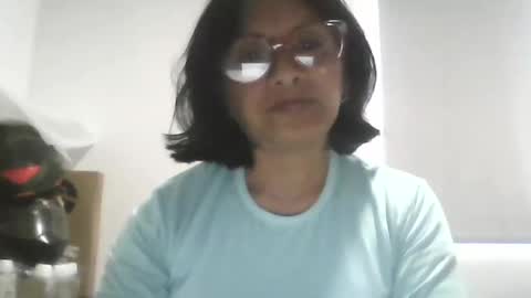 Snapshot of titssmall123 chatting on May 13, 2026, 8:49 pm Ester online show from May 13, 2026, 8:49 pm