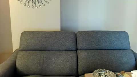 tittylandqc online show from March 1, 2026, 6:43 pm