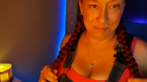 Mystic Minxxx online show from November 17, 2025, 1:33 am