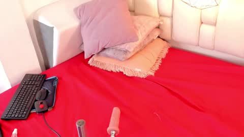 Tivizay online show from February 26, 2025, 2:25 pm