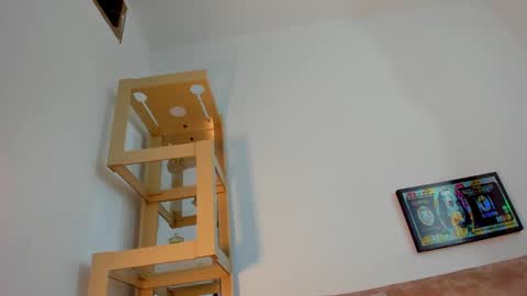 tj_detwailer online show from February 20, 2025, 7:55 am