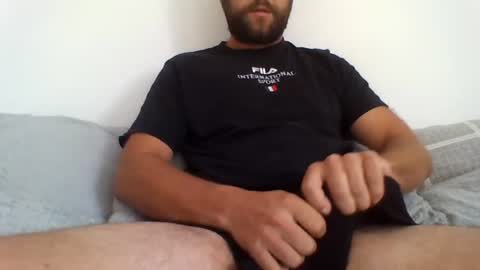 Snapshot of tjb31 chatting on August 6, 2026, 12:07 pm tjb31 online show from August 6, 2026, 12:07 pm