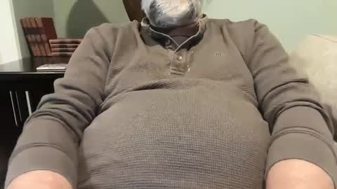 tjbear101 online show from February 9, 2025, 1:14 pm