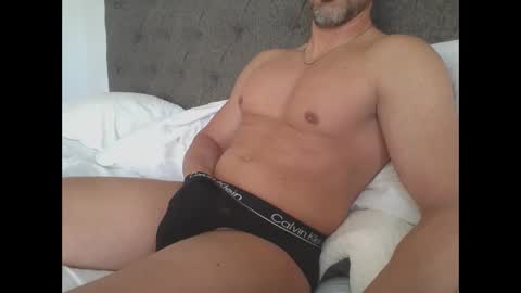 Snapshot of tlars1980 chatting on April 6, 2026, 6:31 pm tlars1980 online show from April 6, 2026, 6:31 pm