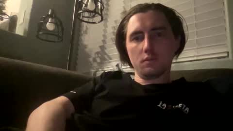 Snapshot of tlayne410 chatting on April 18, 2026, 8:07 am tlayne410 online show from April 18, 2026, 8:07 am