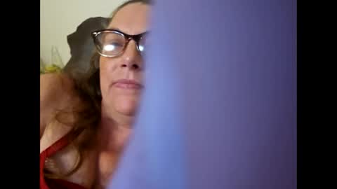 tmstro online show from October 3, 2025, 8:33 am