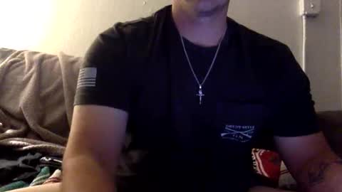 Snapshot of tnich28 chatting on March 10, 2026, 3:00 am tnich28 online show from March 10, 2026, 3:00 am