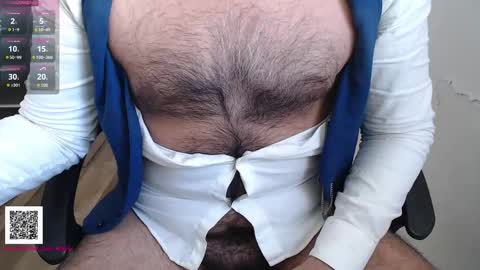 Leonel online show from November 17, 2025, 2:12 pm