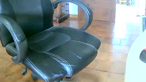 Tobiko online show from February 18, 2025, 3:43 pm