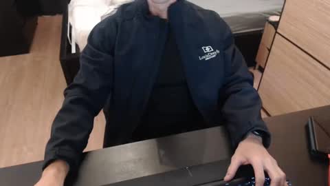 toiletforshit online show from December 30, 2024, 7:53 pm