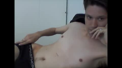 tokiomotel online show from April 28, 2026, 10:31 am