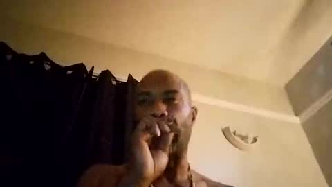 tokwashington623243 online show from December 3, 2025, 10:24 am