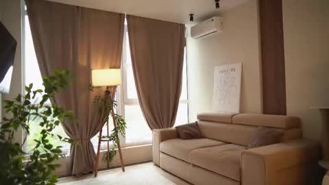 tokyo_n online show from April 19, 2026, 9:52 am