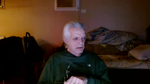 Snapshot of tom112292014 chatting on January 14, 2025, 1:36 am tom112292014 online show from January 14, 2025, 1:36 am