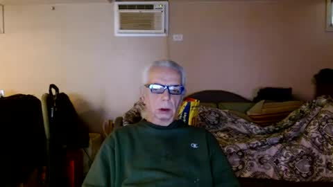 Snapshot of tom112292014 chatting on January 16, 2025, 3:56 pm tom112292014 online show from January 16, 2025, 3:56 pm