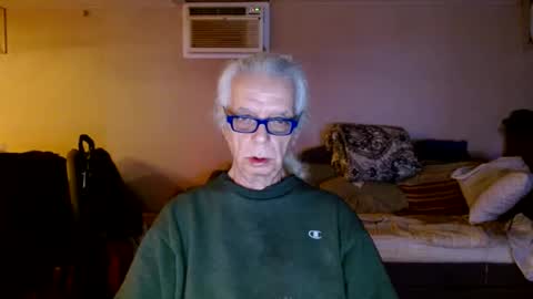 Snapshot of tom112292014 chatting on January 17, 2025, 3:55 am tom112292014 online show from January 17, 2025, 3:55 am