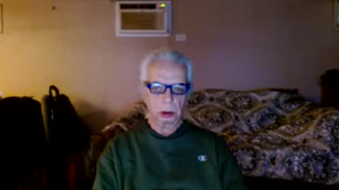 Snapshot of tom112292014 chatting on January 17, 2025, 1:46 pm tom112292014 online show from January 17, 2025, 1:46 pm