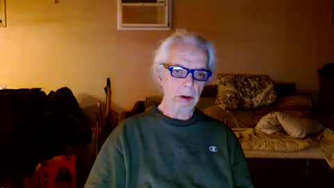 Snapshot of tom112292014 chatting on January 22, 2025, 2:26 am tom112292014 online show from January 22, 2025, 2:26 am