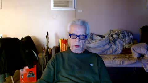 Snapshot of tom112292014 chatting on January 24, 2025, 7:07 pm tom112292014 online show from January 24, 2025, 7:07 pm