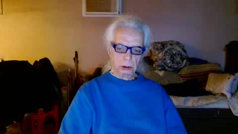 Snapshot of tom112292014 chatting on January 26, 2025, 5:34 am tom112292014 online show from January 26, 2025, 5:34 am