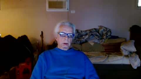 Snapshot of tom112292014 chatting on February 12, 2025, 7:35 pm tom112292014 online show from February 12, 2025, 7:35 pm